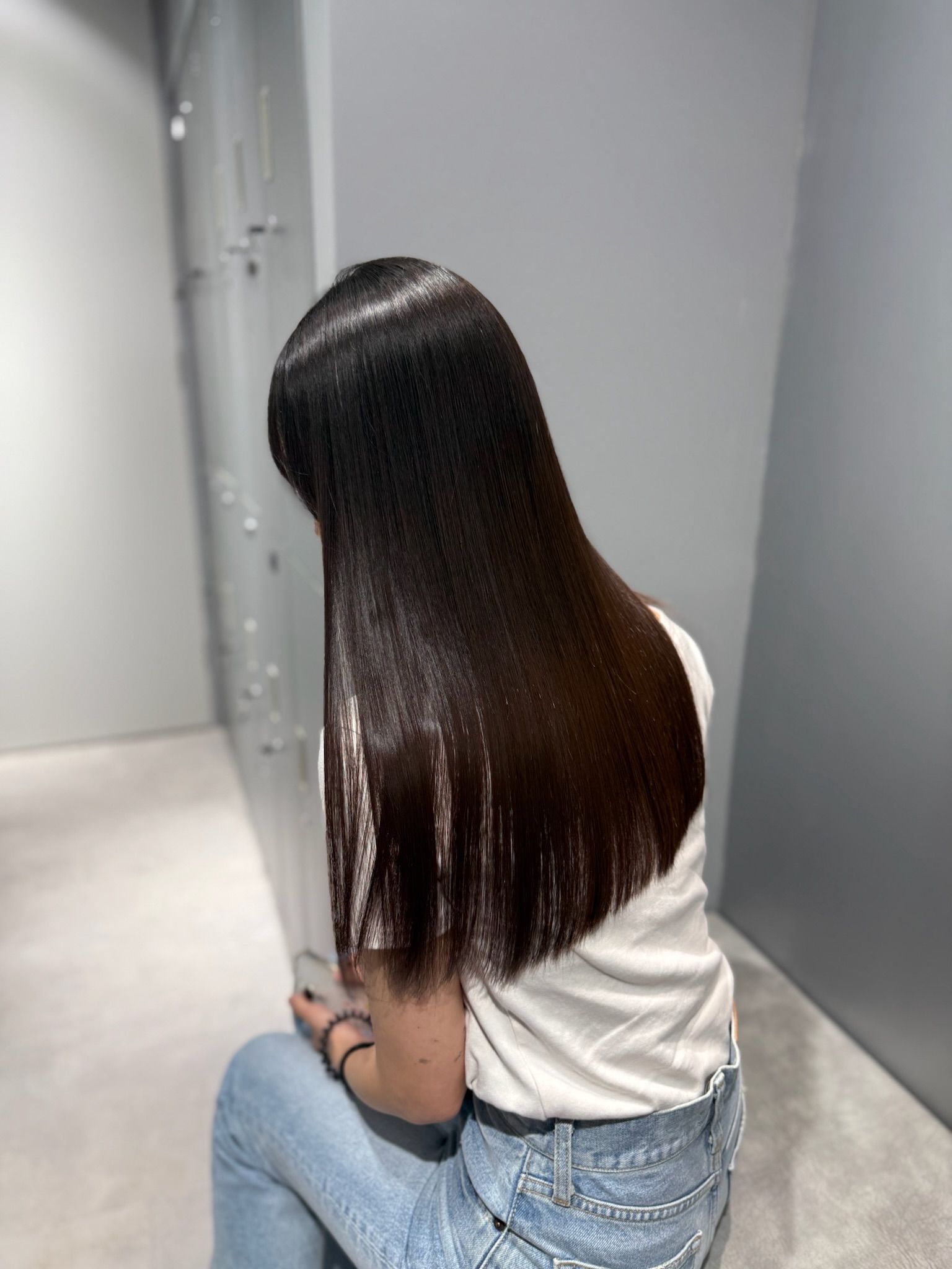 自然なストレートに整ったロングヘア